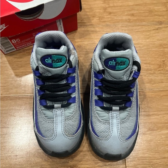 Toddler boy Nike Air Max '95 TD in Gray, Blue, and Black 8c - Picture 2 of 4